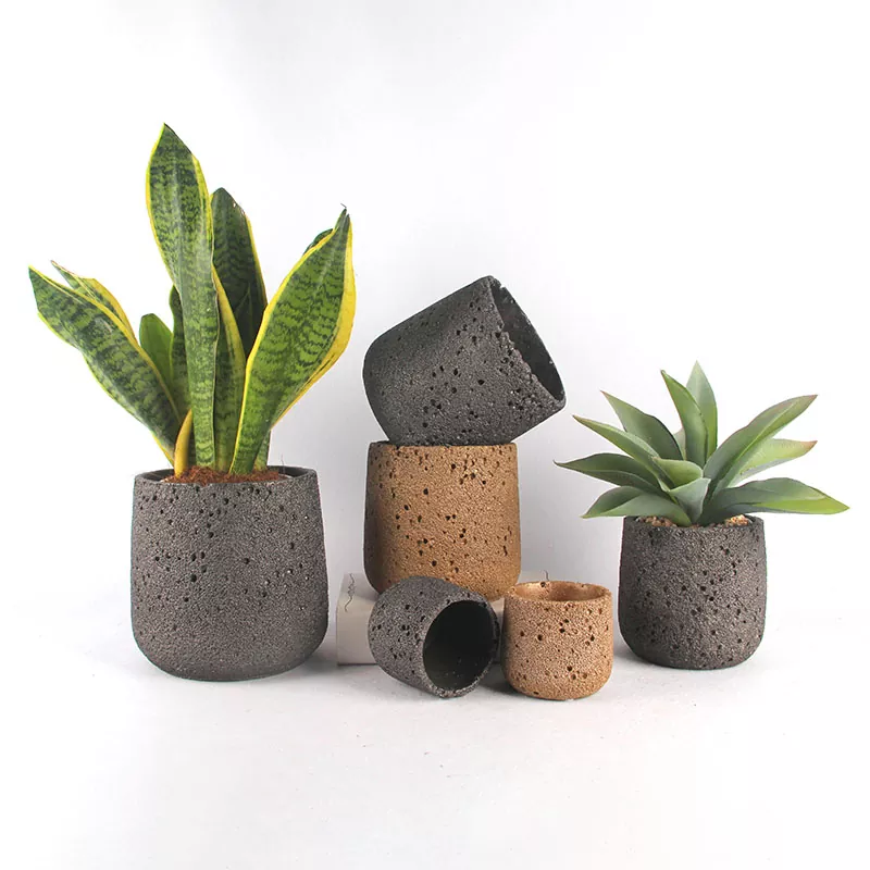 Klasické kameninové květináče